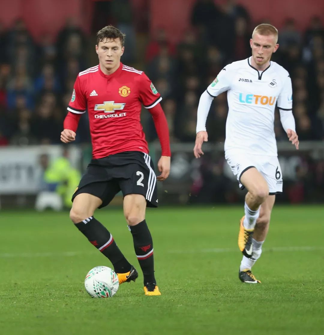 次的奖牌递 次的奖牌递